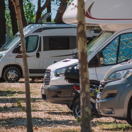 فندق Mcm Camping أولتْسي المظهر الخارجي الصورة